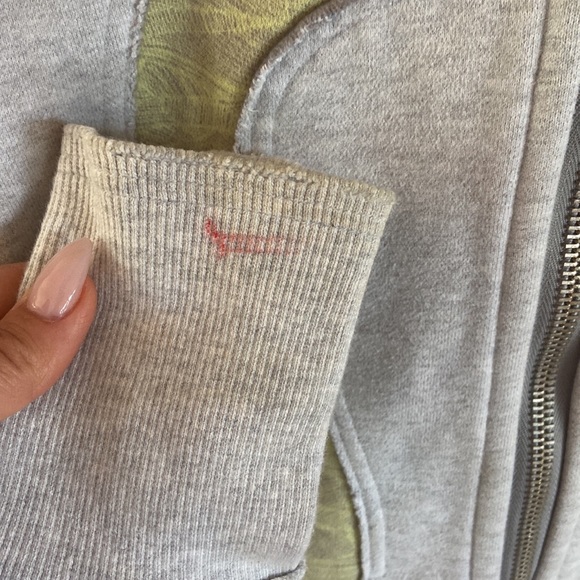 LuluLemon Scuba Zip Up - Picture 2 of 4